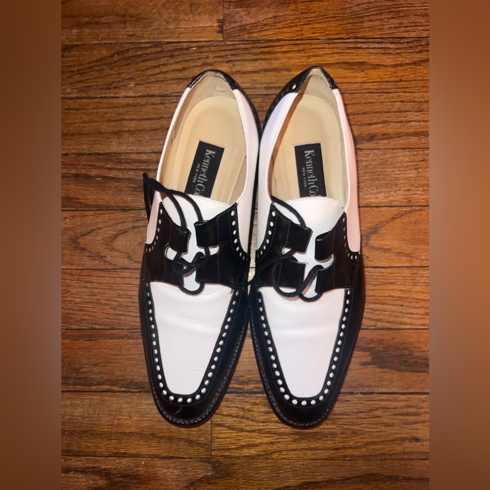 British Style carved color block flat lace up Oxford shoes
